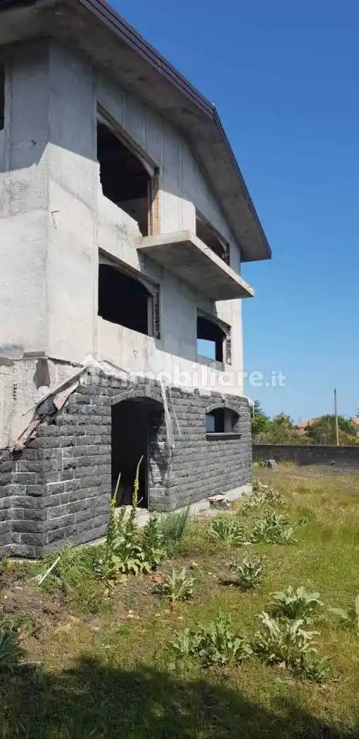 Villa in vendita a Pedara