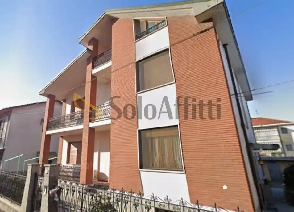 Attico - Mansarda in affitto a Beinasco