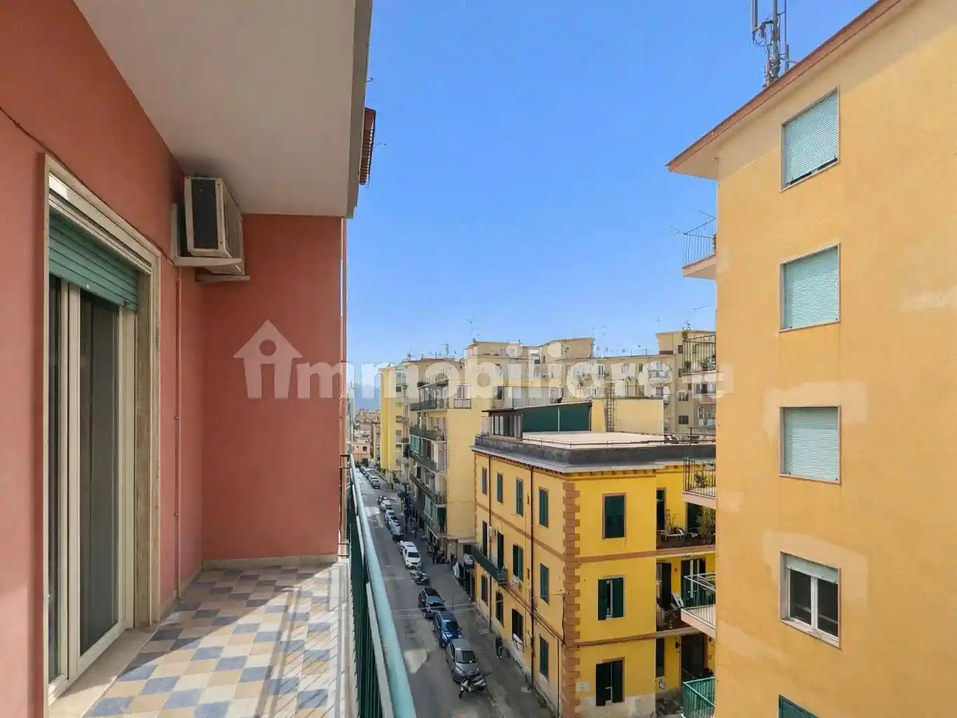 Appartamento in vendita a Napoli