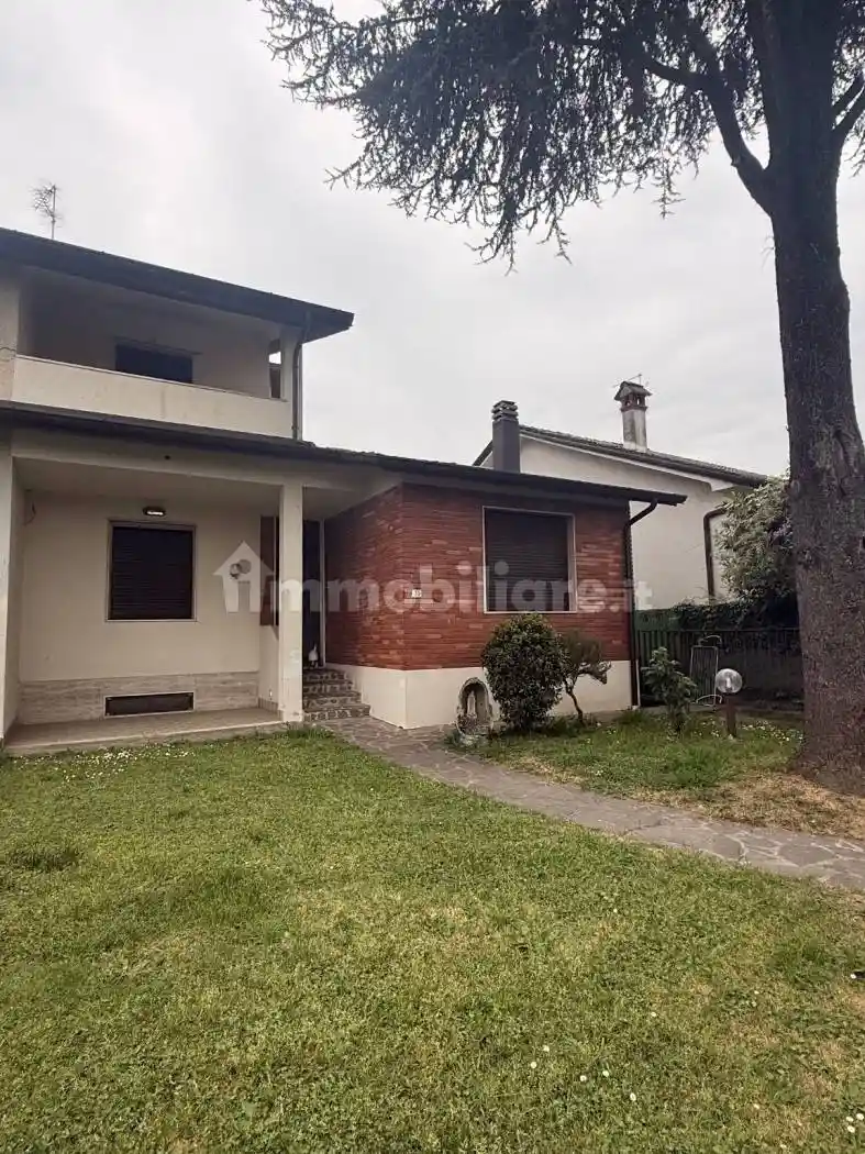 Villa in vendita a Casalpusterlengo