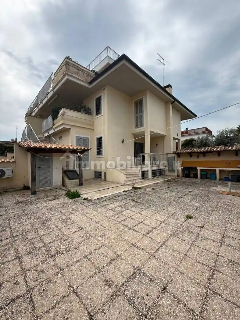 Appartamento in vendita a Fiumicino