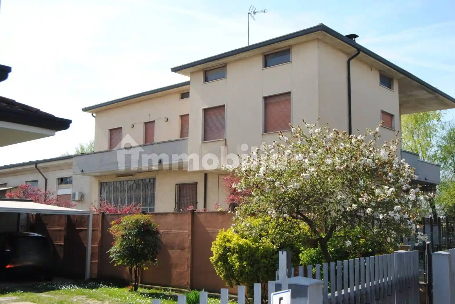 Villa in vendita a Trezzo sull'Adda