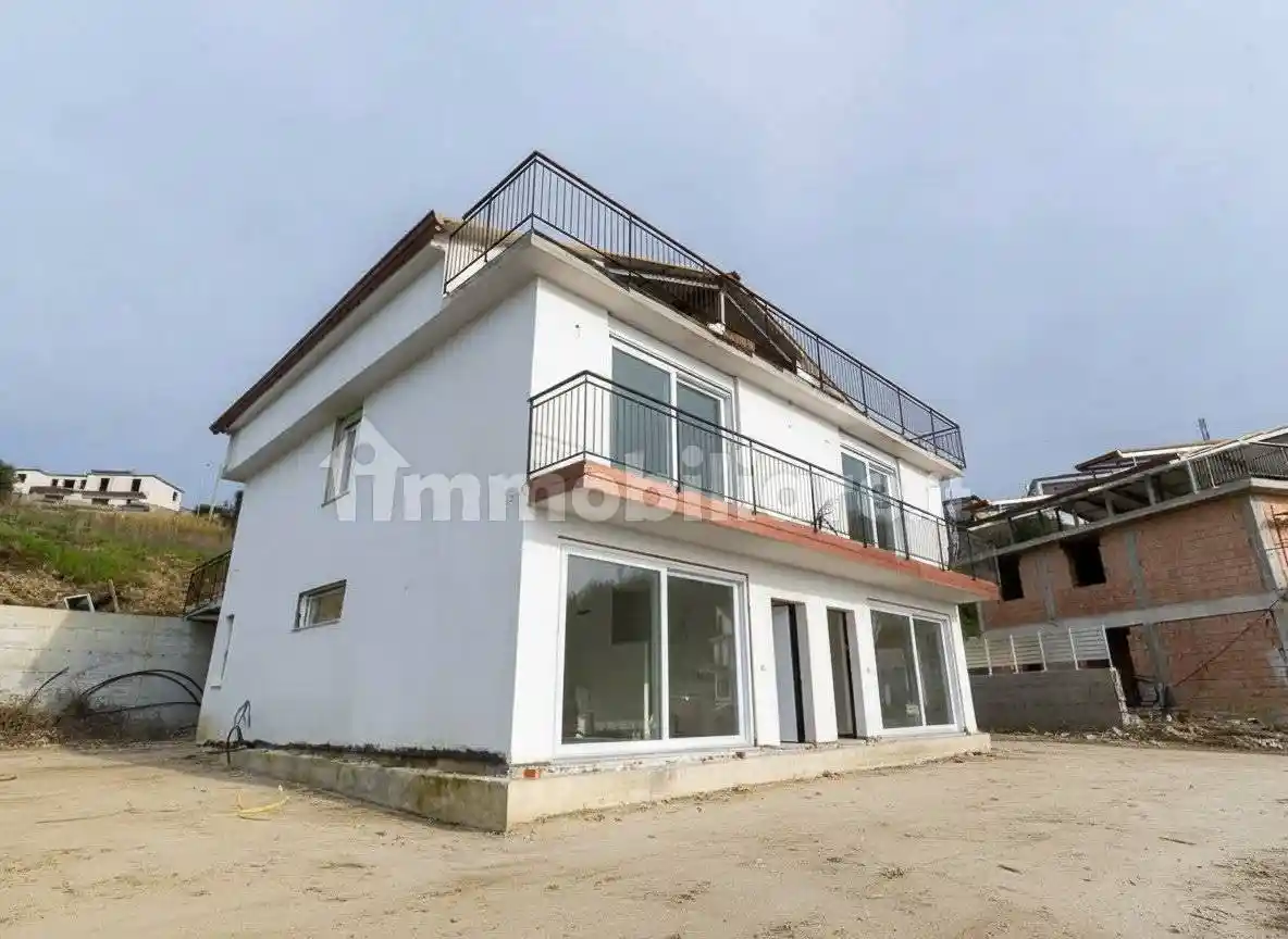 Villa in vendita a Ogliastro Cilento