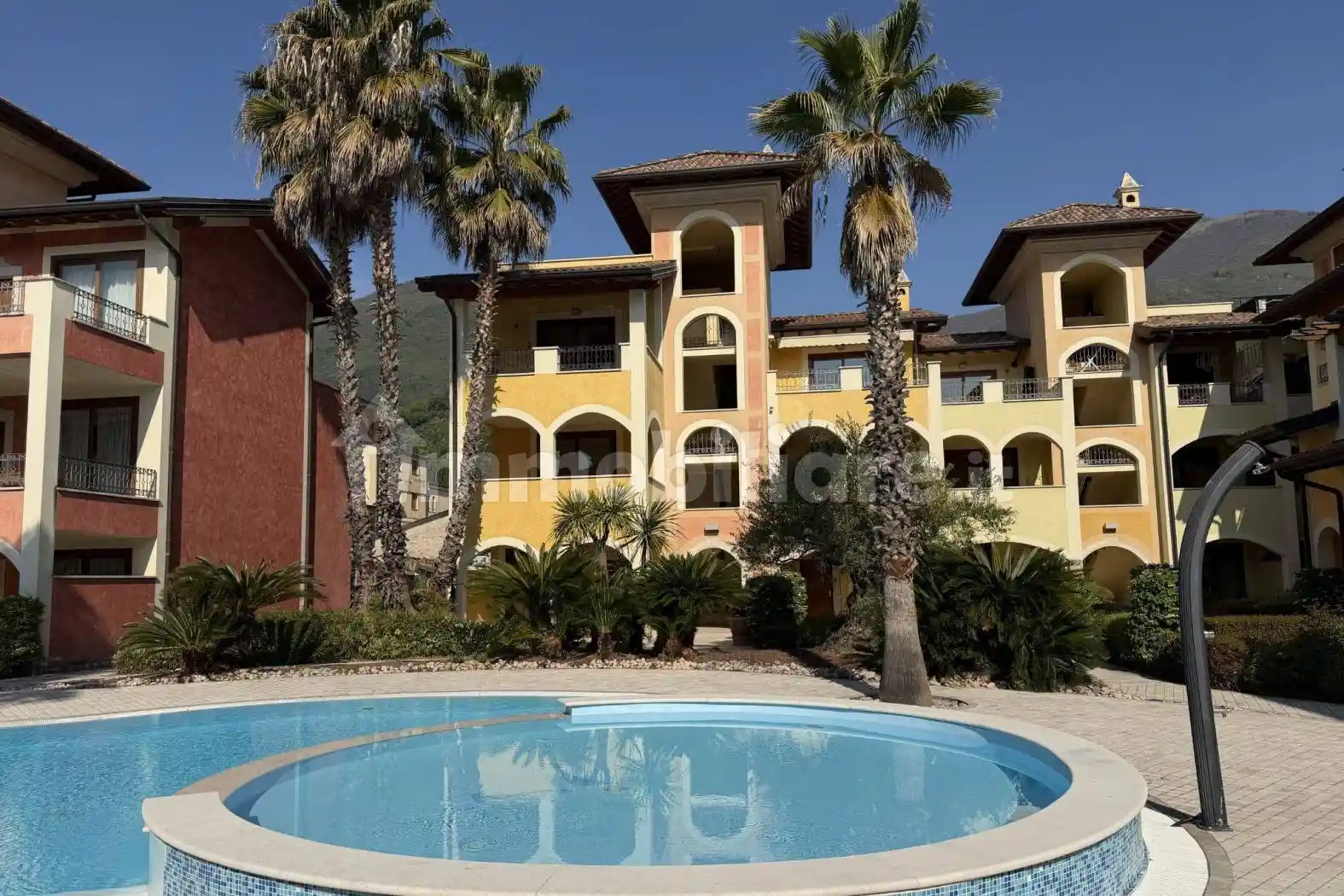 Appartamento in vendita a Toscolano-Maderno