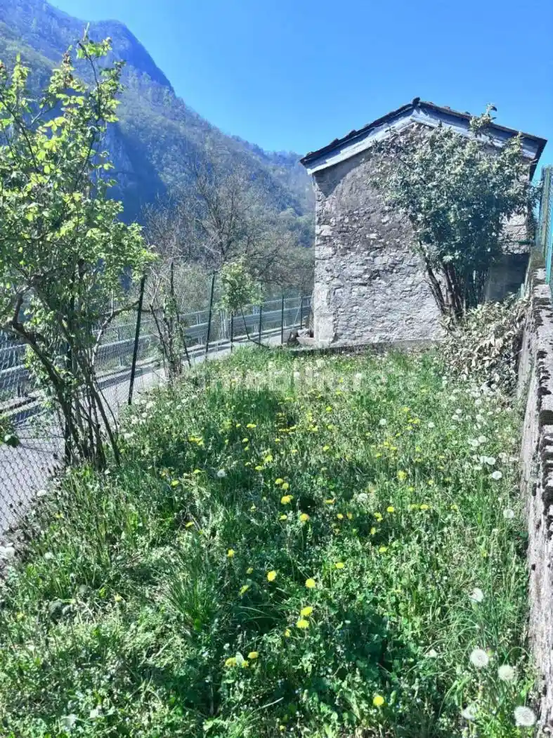 Rustico - Casale in vendita a Val Brembilla