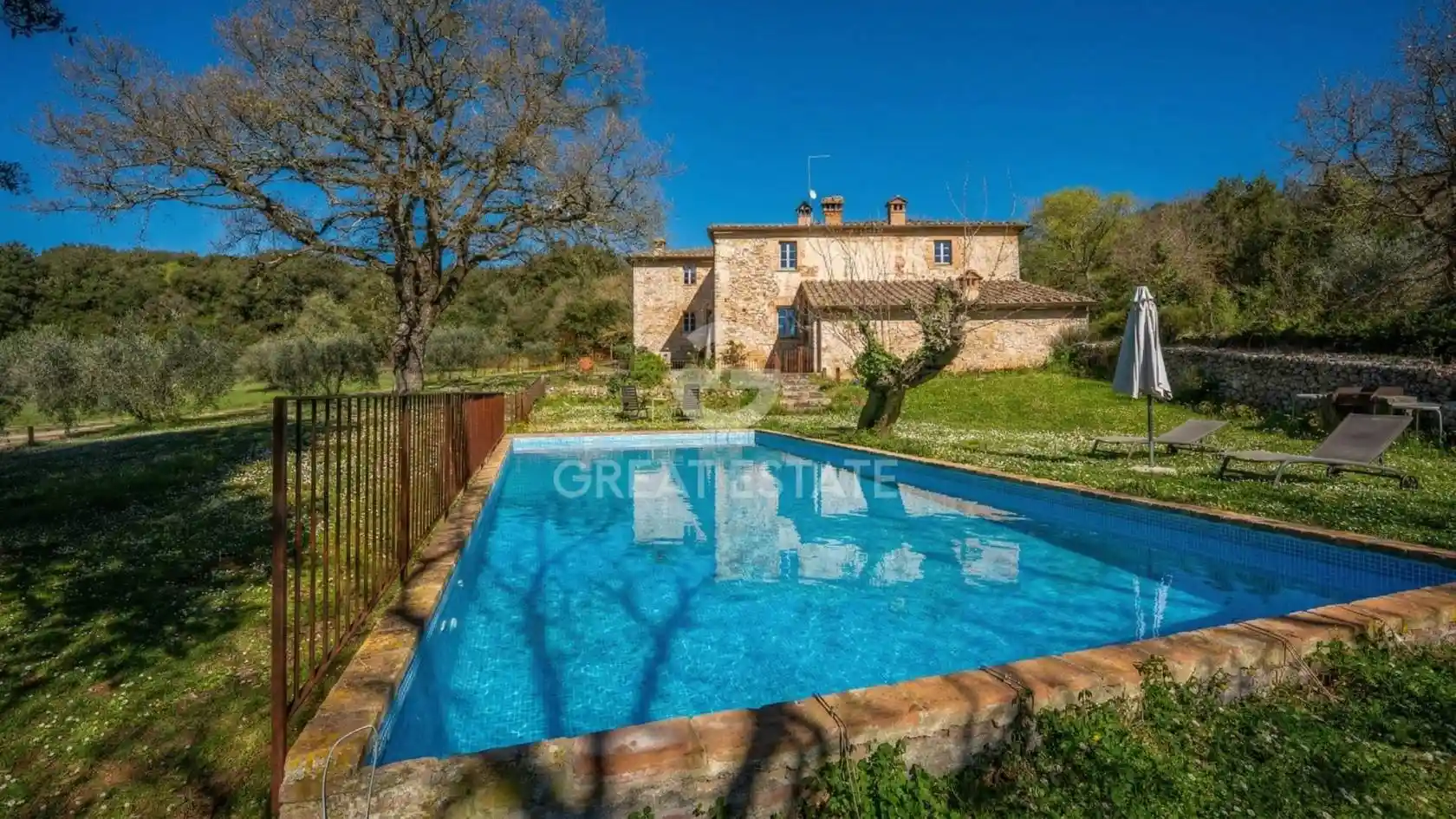 Rustico - Casale in vendita a Siena