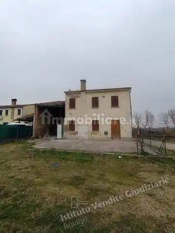 Villa in vendita a Megliadino San Vitale