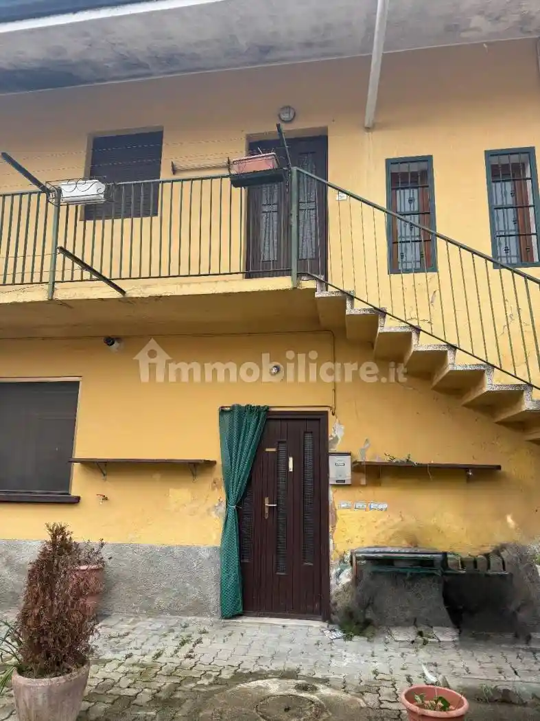 Appartamento in vendita a Trezzano Rosa