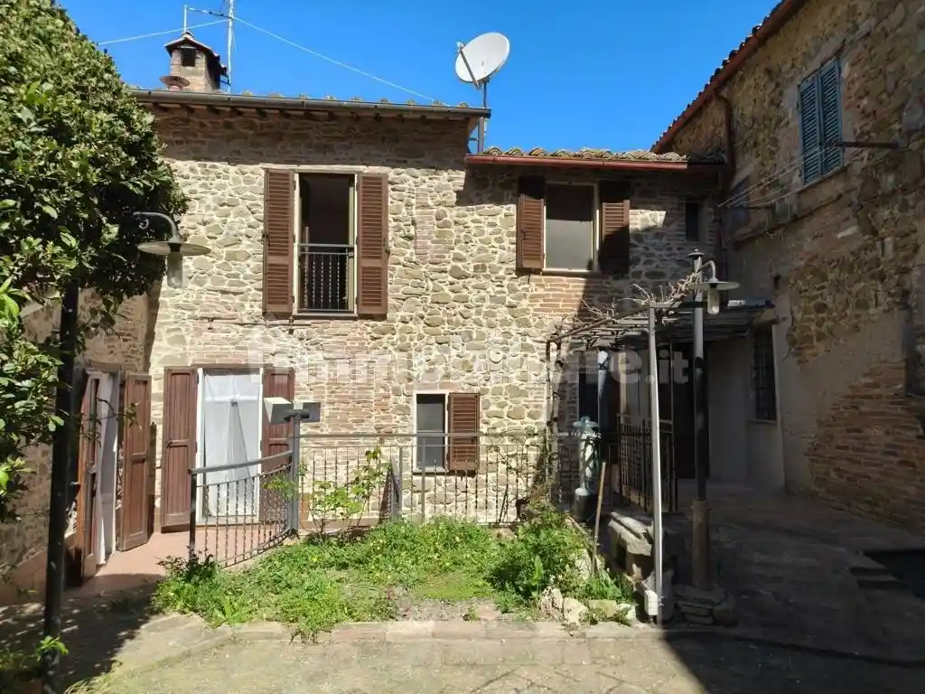 Casa indipendente in vendita a Paciano