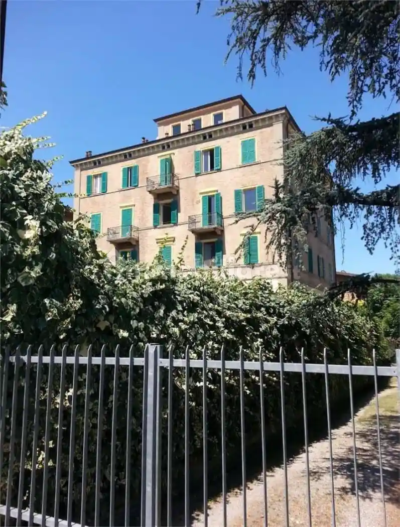 Appartamento in vendita a Modena