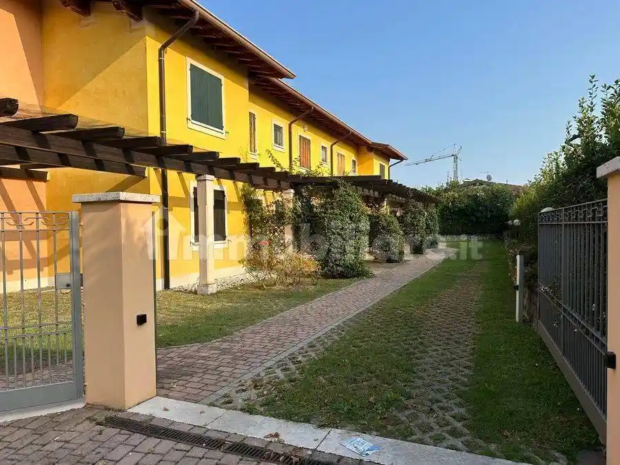 Appartamento in affitto a Manerba del Garda