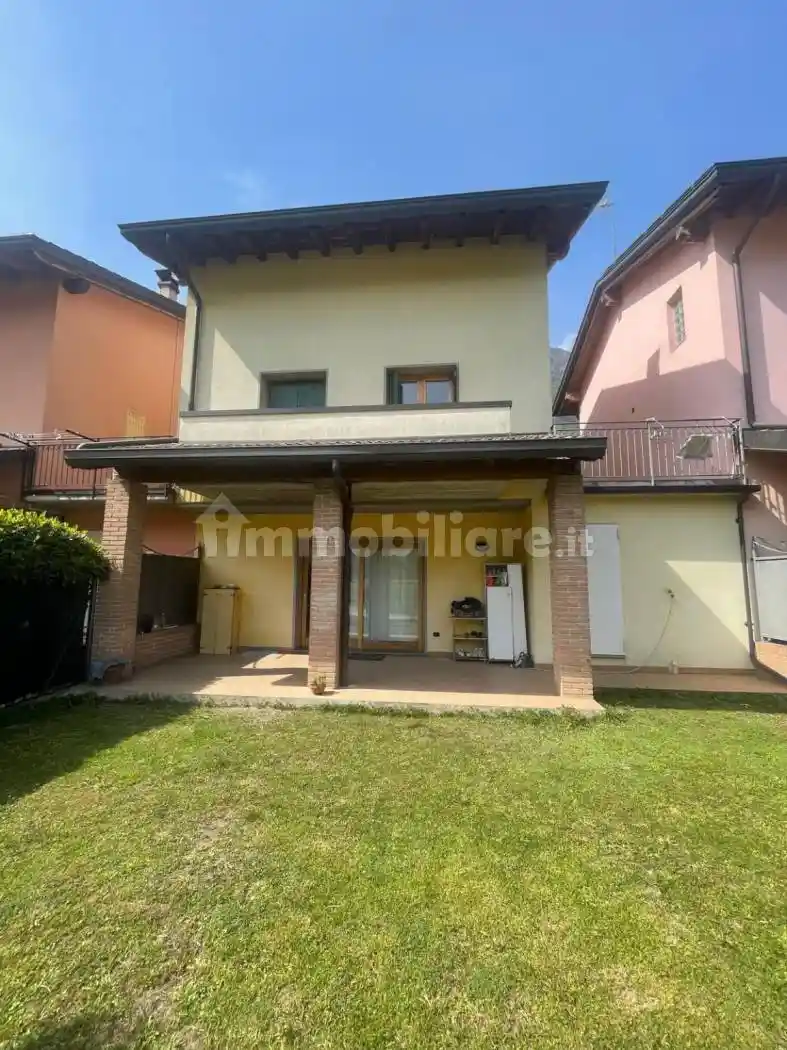 Villetta a schiera in vendita a Darfo Boario Terme