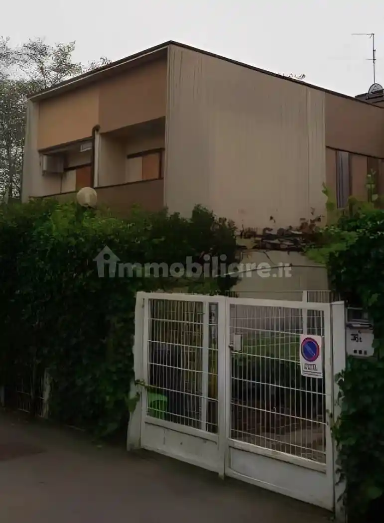 Villa in vendita a Cesate