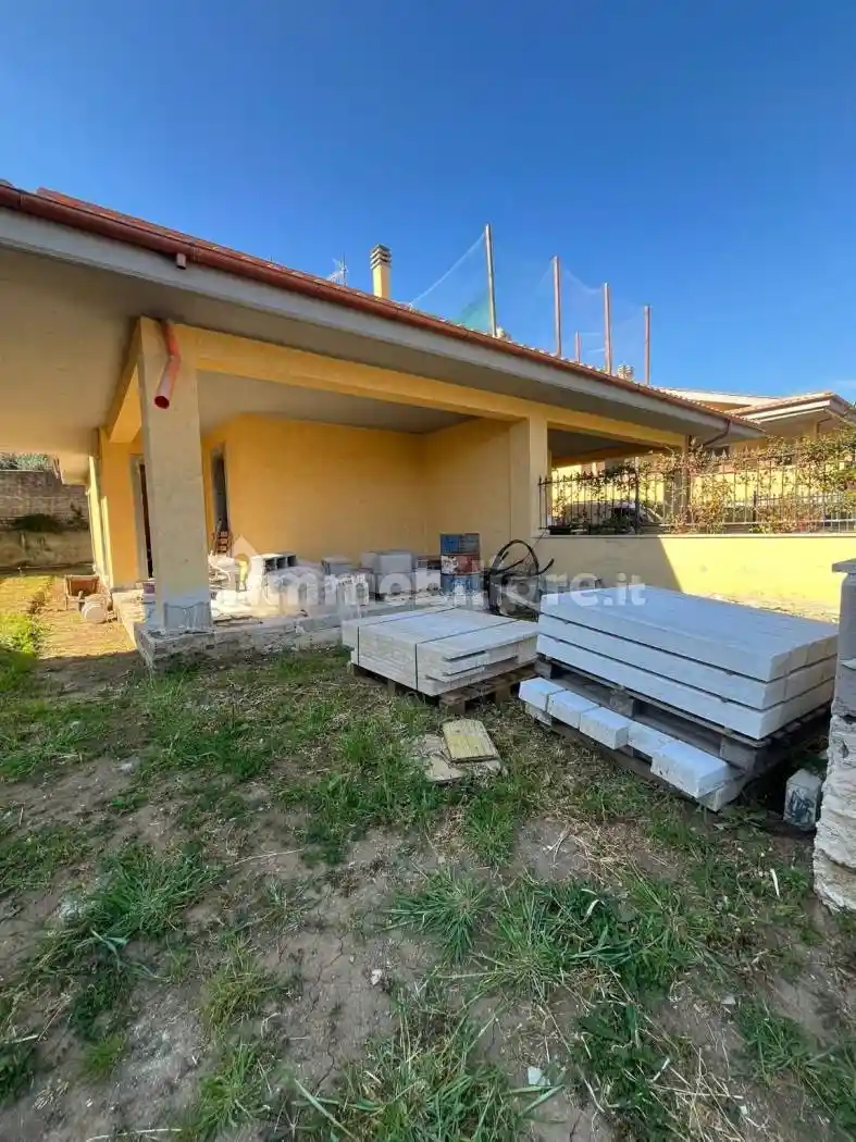 Villa in vendita a Roma