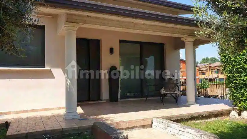 Villa in vendita a Asola