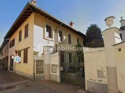 Villa in vendita a Buscate