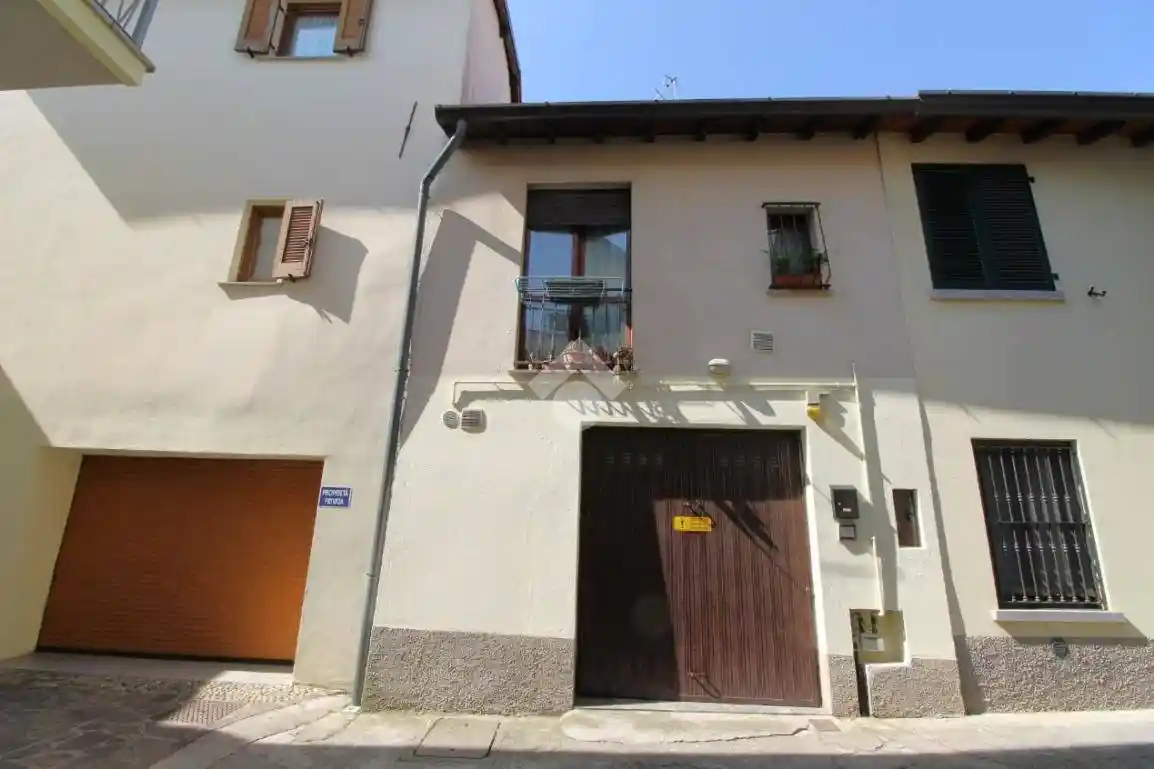 Appartamento in vendita a Veduggio con Colzano