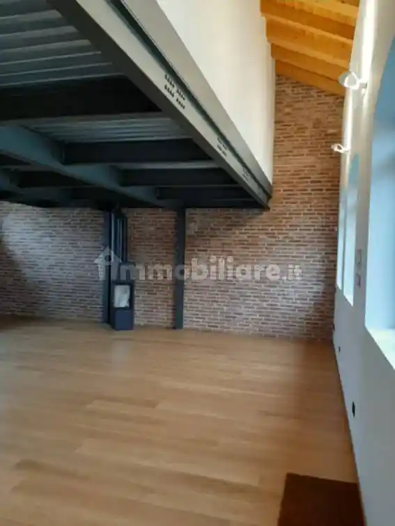 Casa indipendente in affitto a Trivolzio