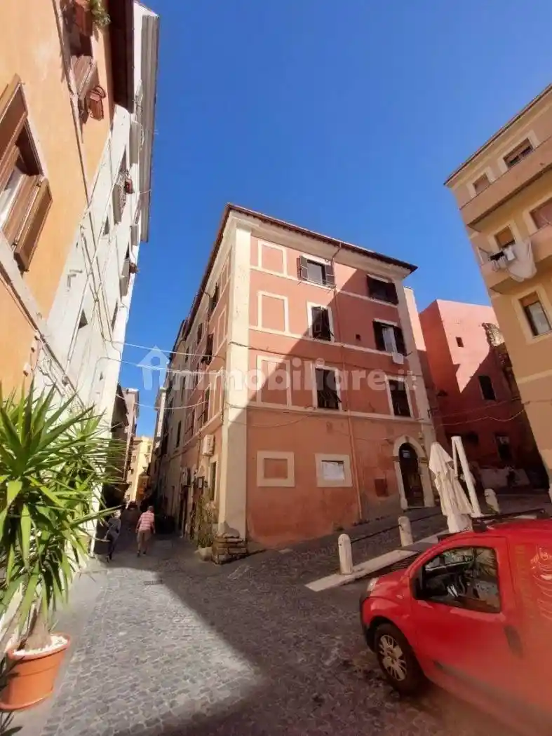 Appartamento in vendita a Civitavecchia