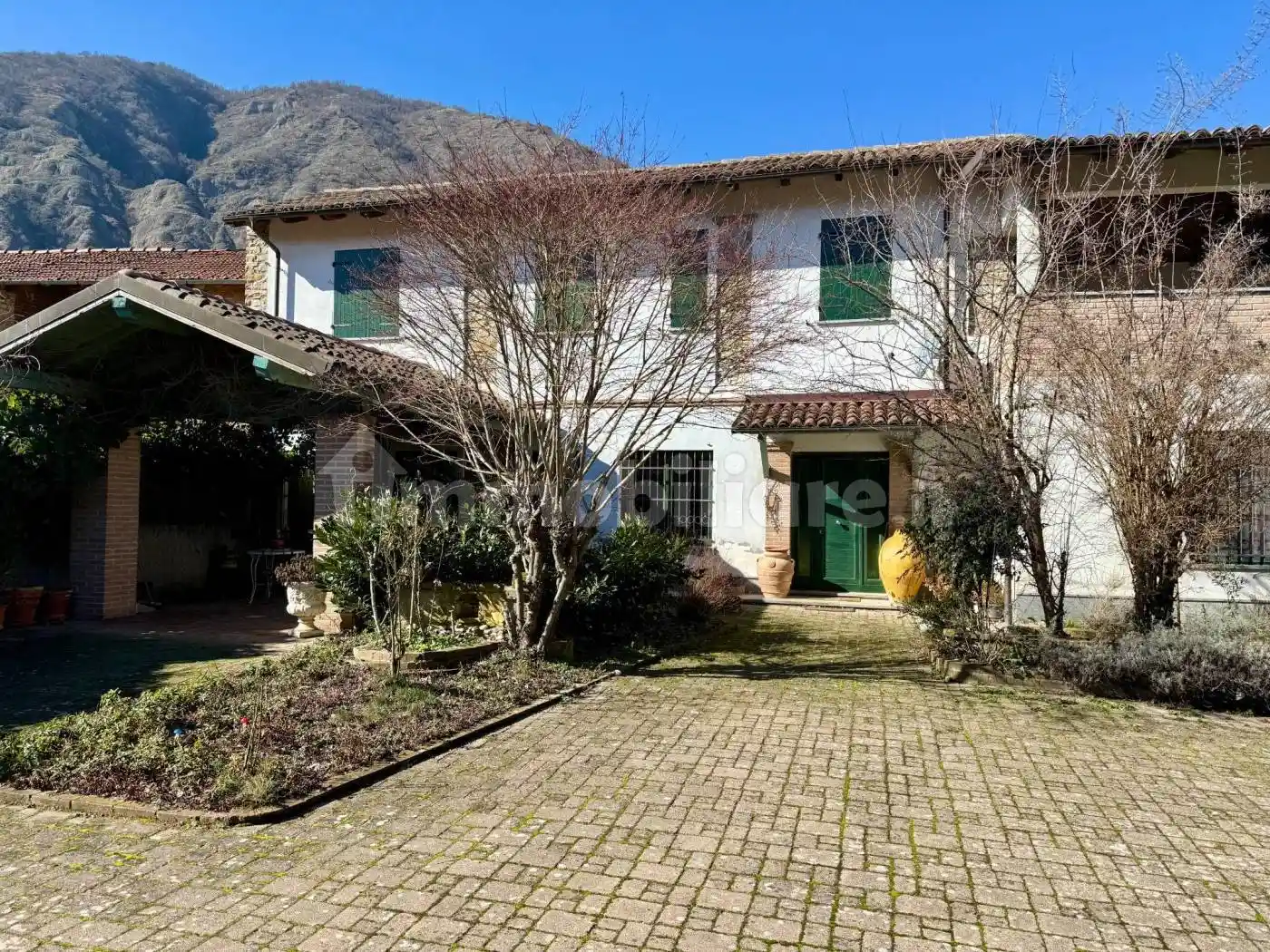 Villa in vendita a Rocchetta Ligure
