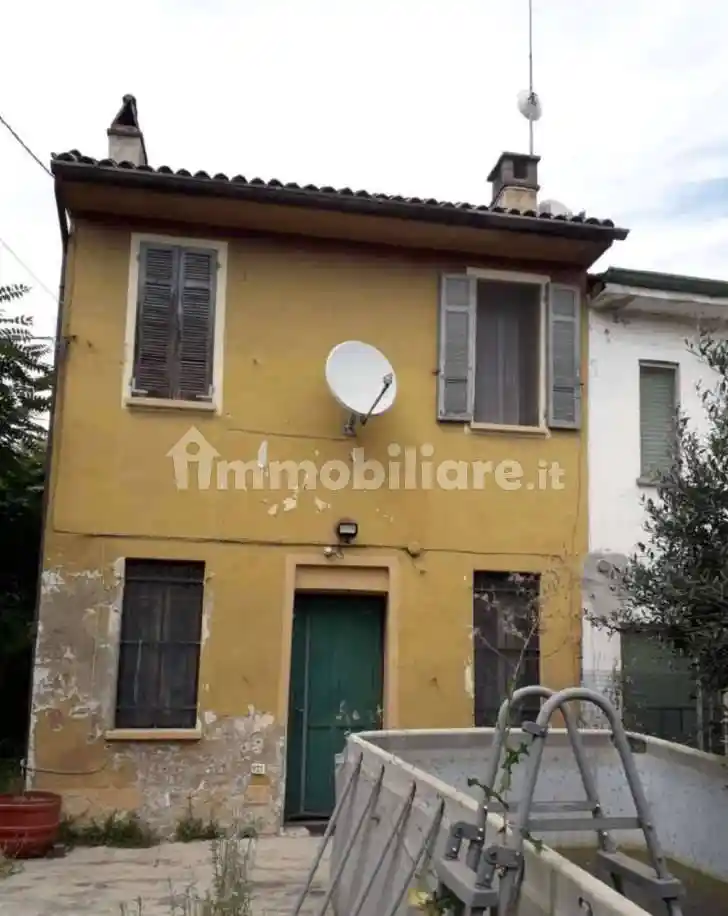 Casa indipendente in vendita a Gambarana
