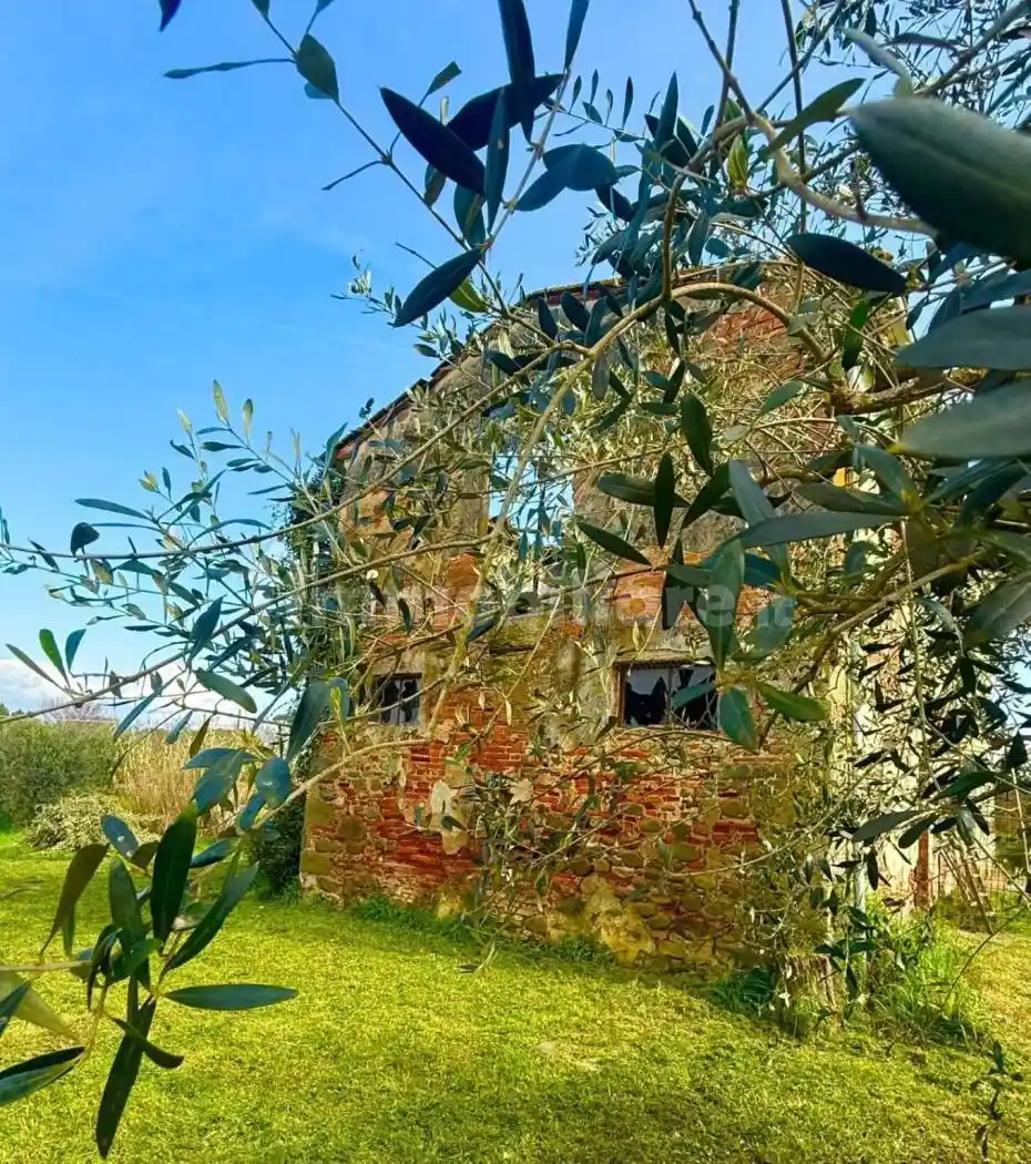 Rustico - Casale in vendita a Fucecchio