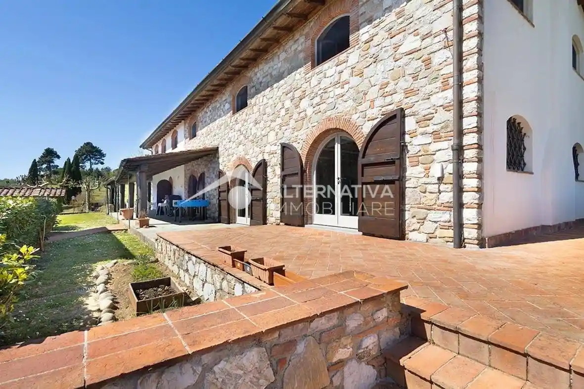 Rustico - Casale in vendita a Capannori