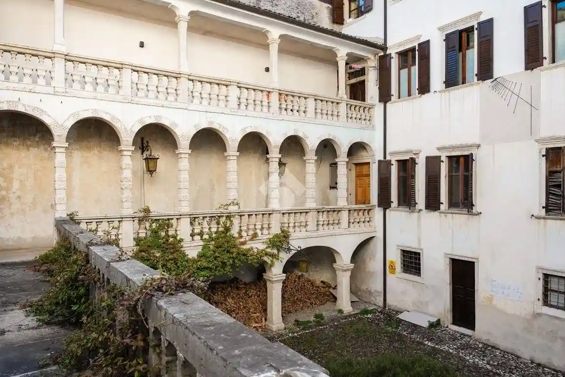 Appartamento in vendita a Ala