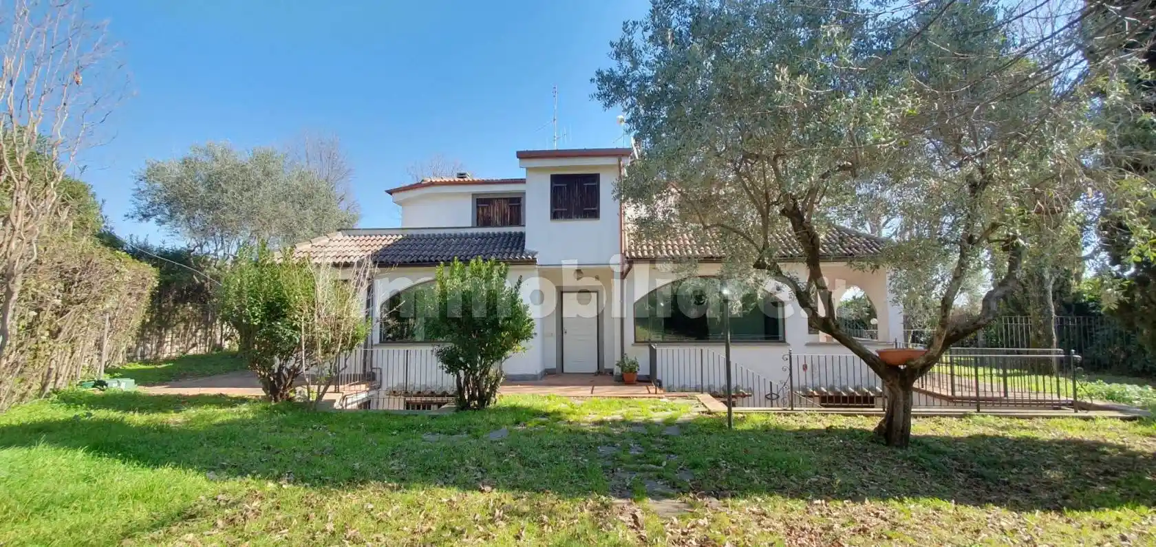 Villa in vendita a Genzano di Roma