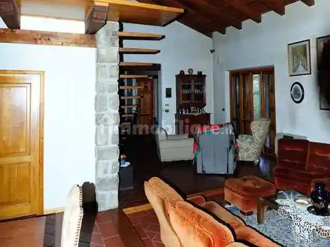 Villa in vendita a Castel Focognano