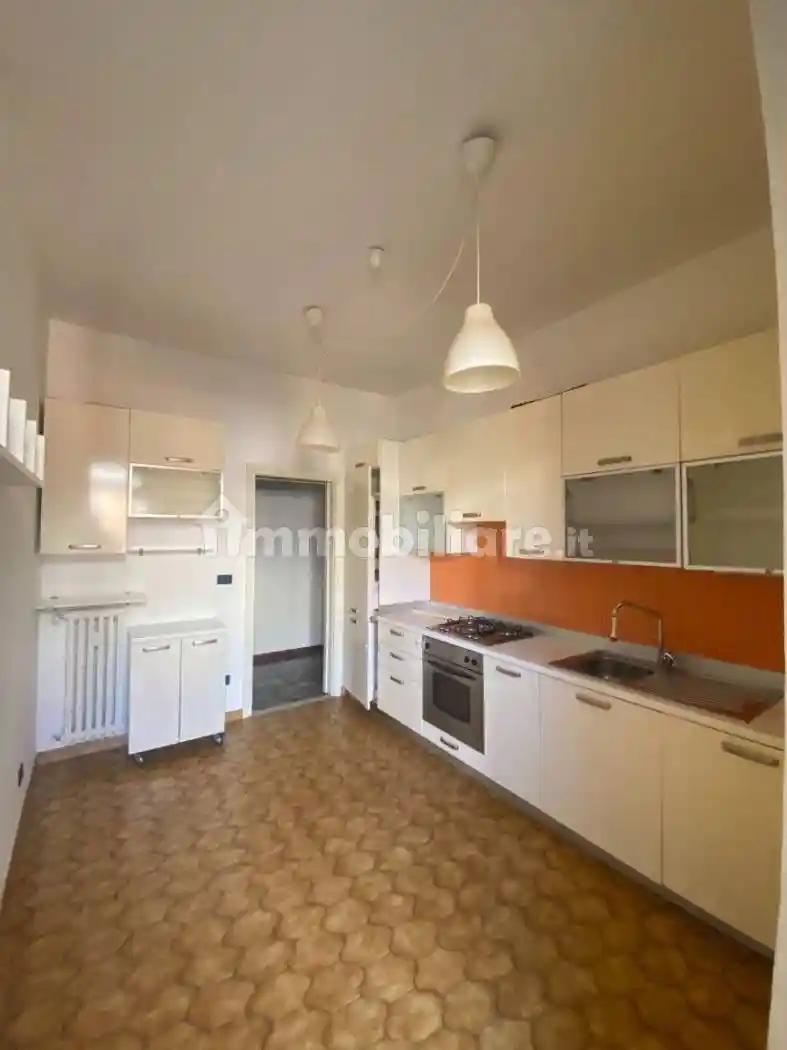 Appartamento in vendita a Parma