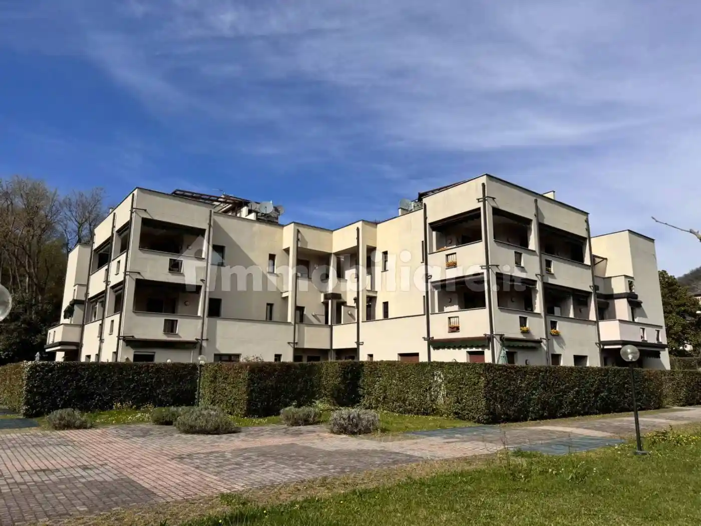 Appartamento in vendita a Canzo