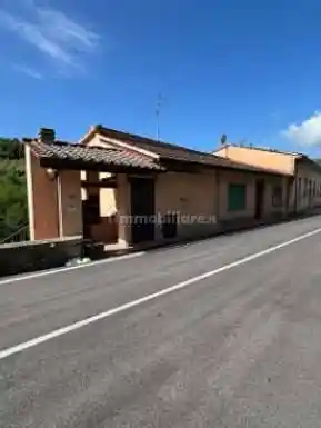 Appartamento in vendita a Dicomano