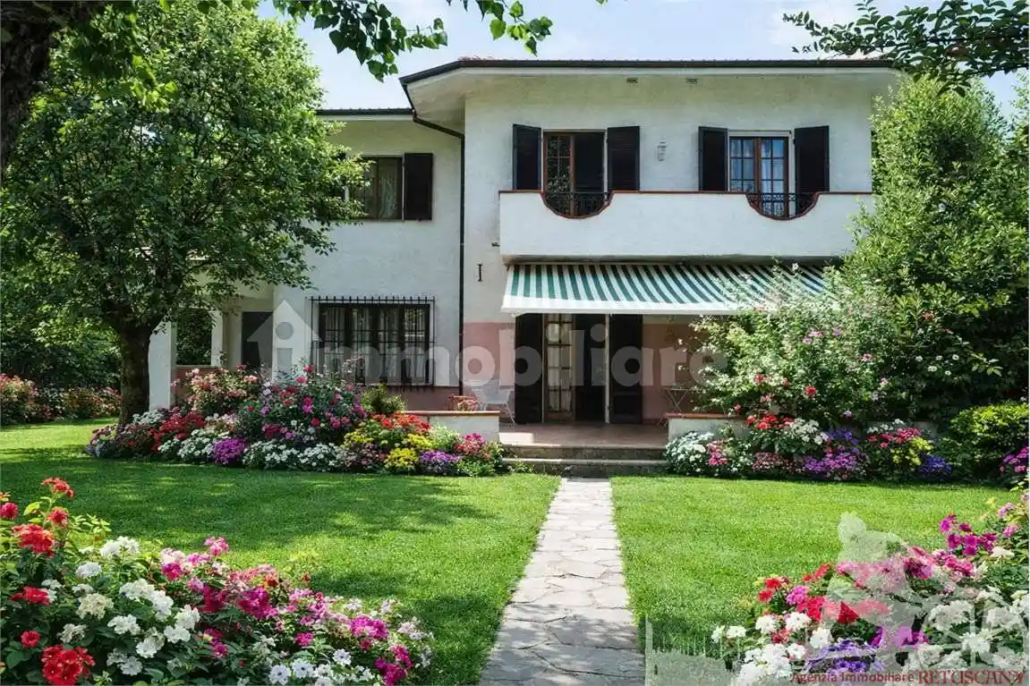 Villa in vendita a Forte dei Marmi