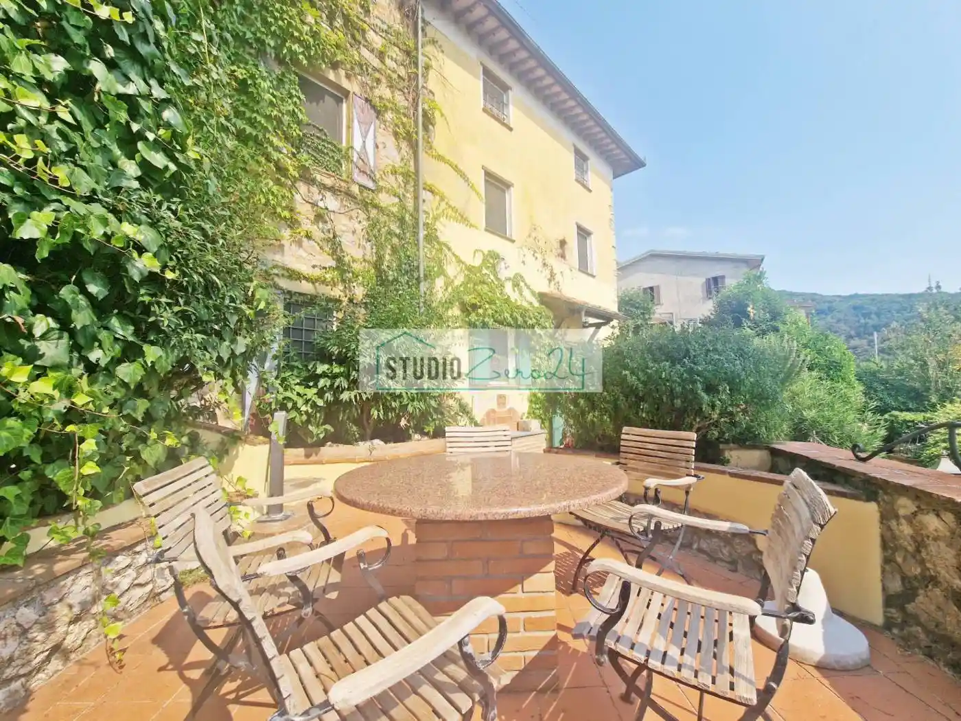 Casa indipendente in vendita a Camaiore