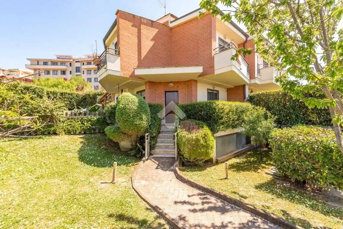 Villa in vendita a Roma