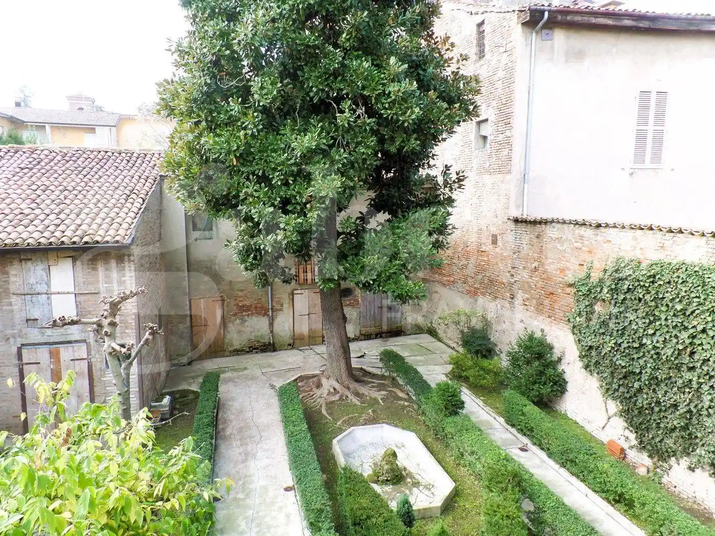 Casa indipendente in vendita a Cento