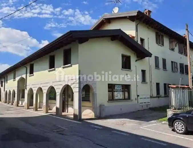 Appartamento in vendita a Pognano