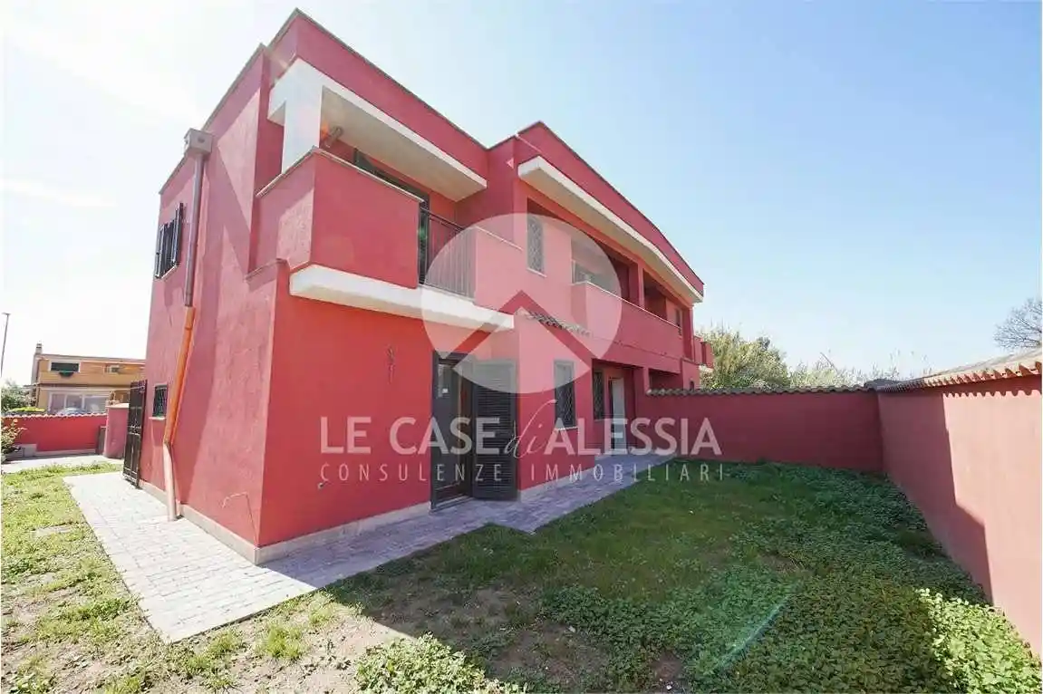 Villa in vendita a Pomezia