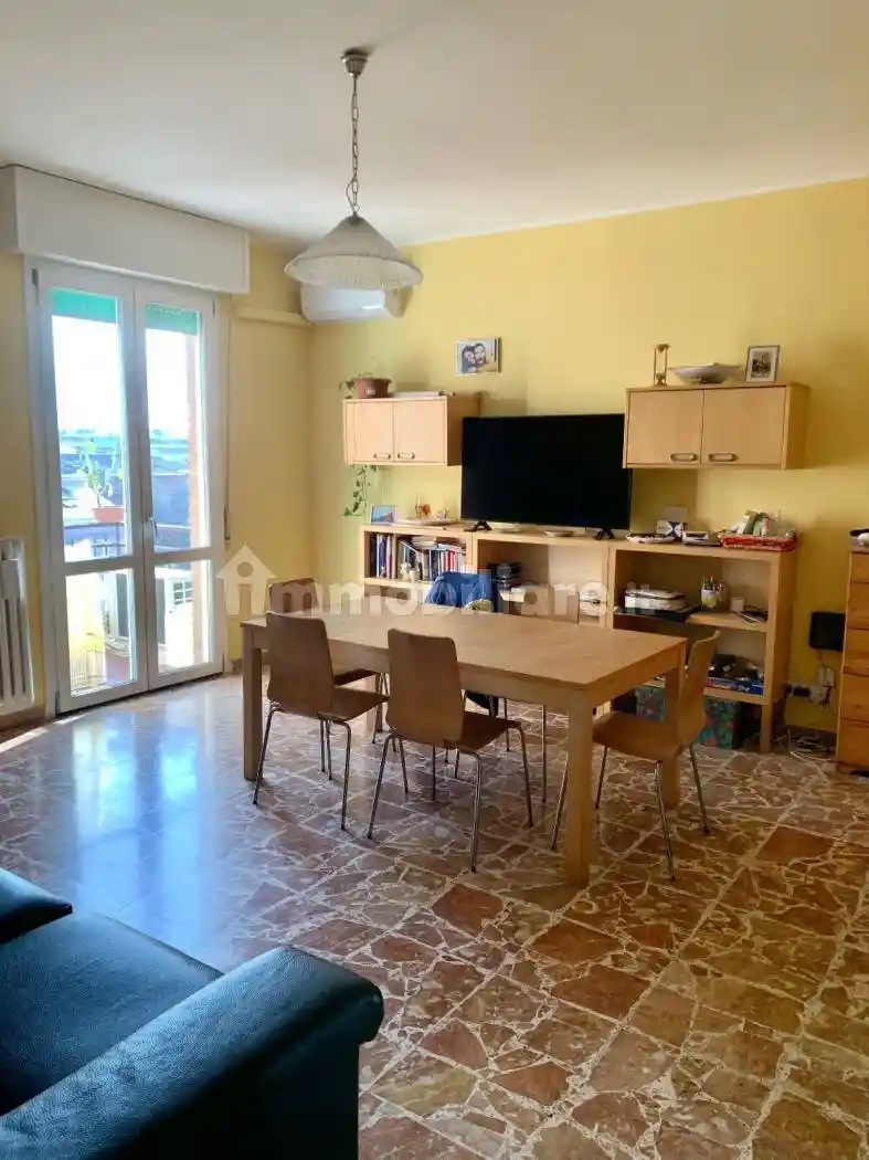 Appartamento in vendita a Modena