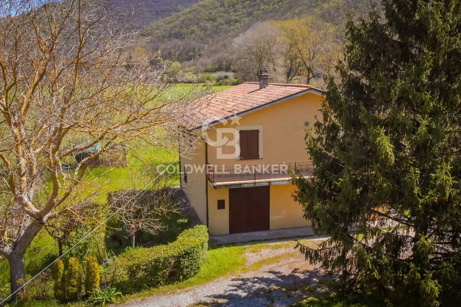 Villa in vendita a Foligno