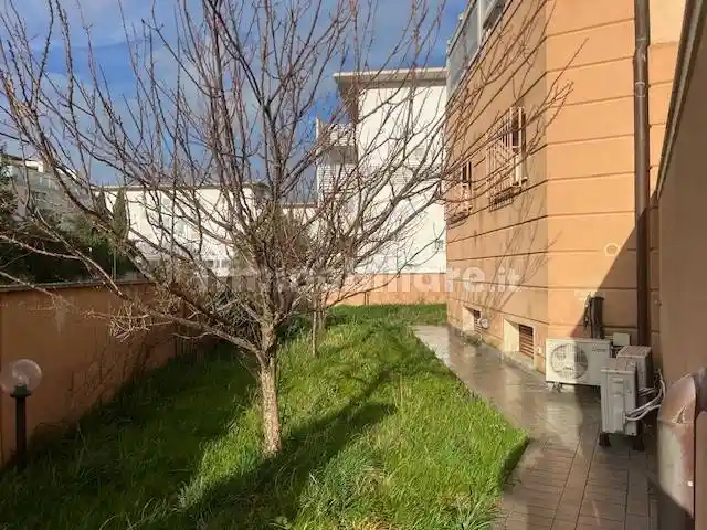 Appartamento in vendita a Livorno