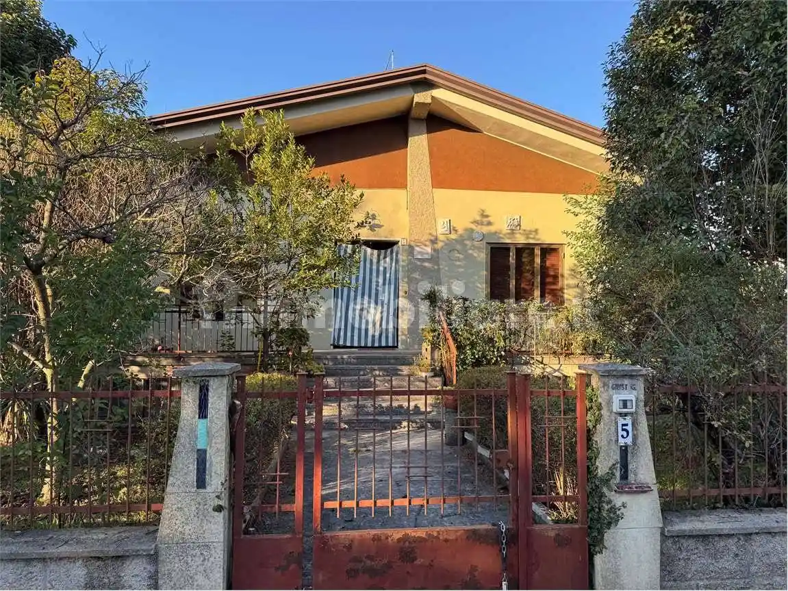 Casa indipendente in vendita a Vittorio Veneto