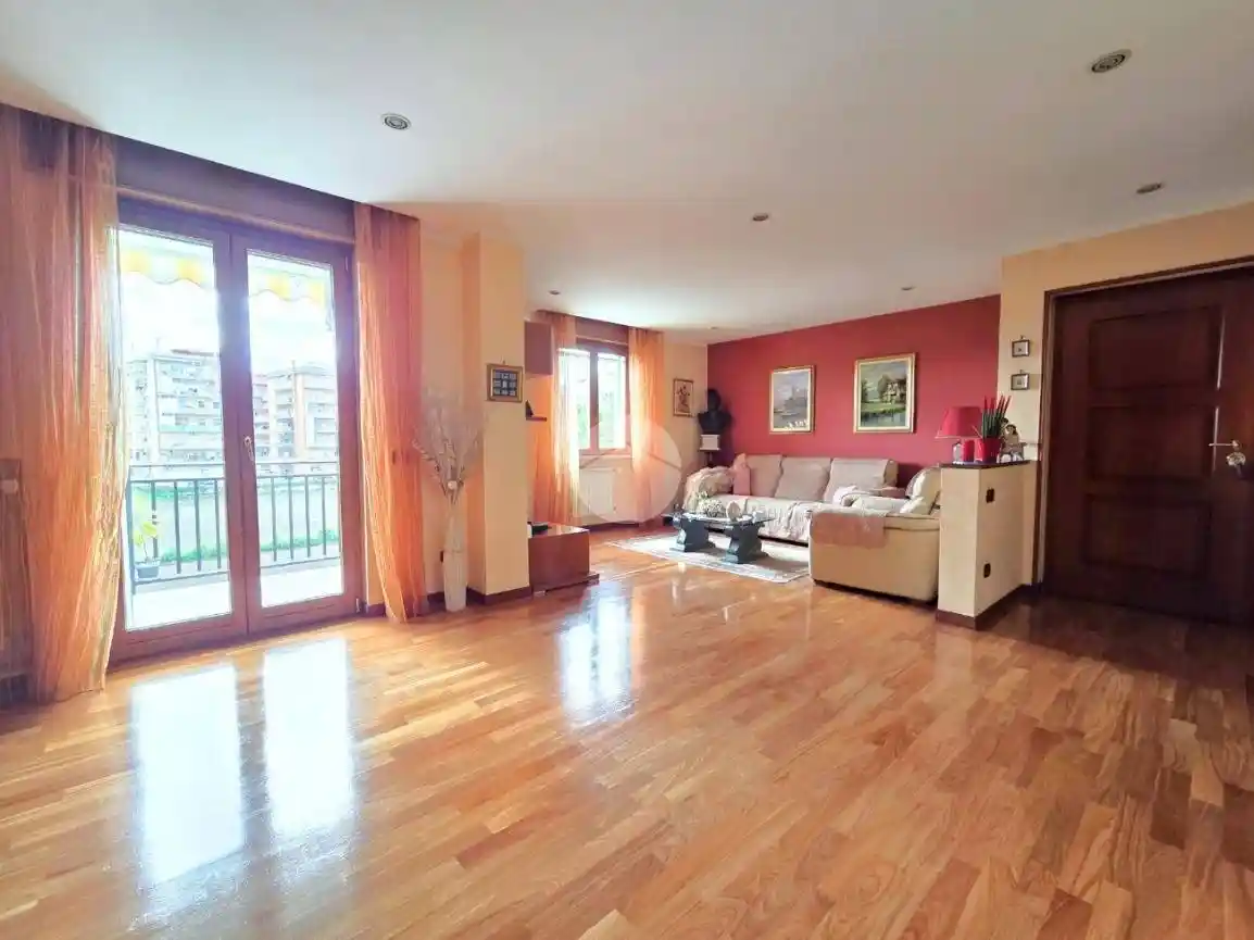 Appartamento in vendita a Casoria