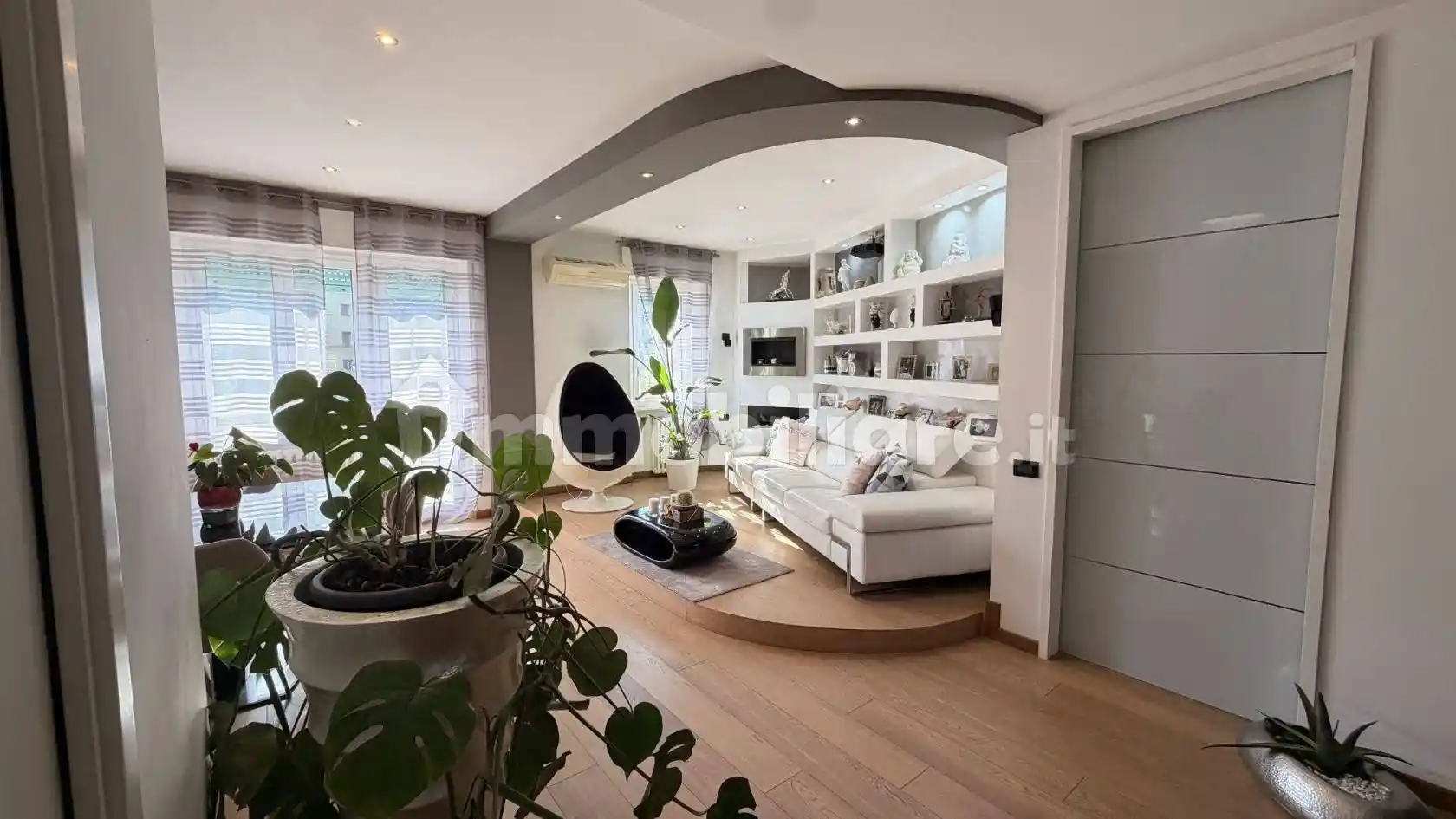 Appartamento in vendita a Falconara Marittima