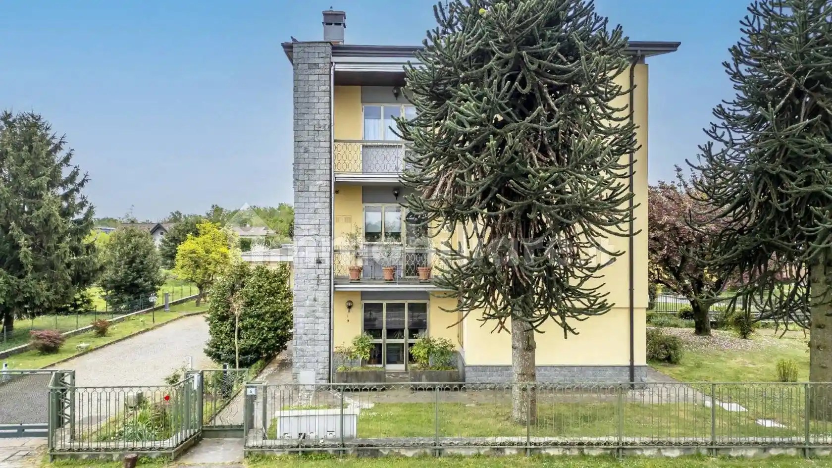 Appartamento in vendita a Lonate Pozzolo
