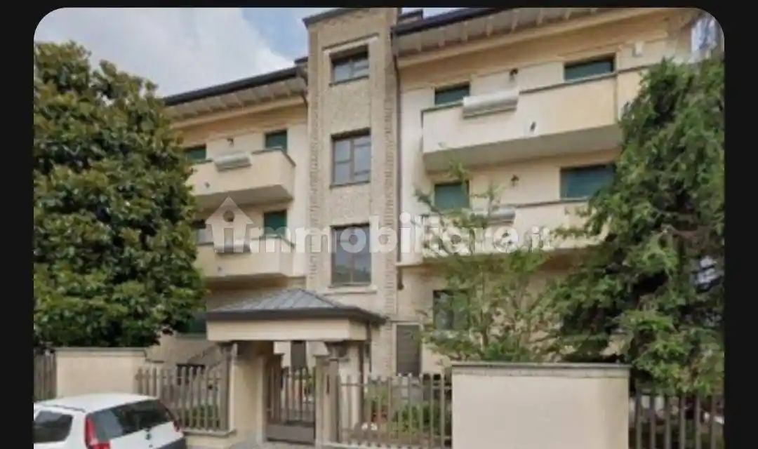 Appartamento in vendita a Desio