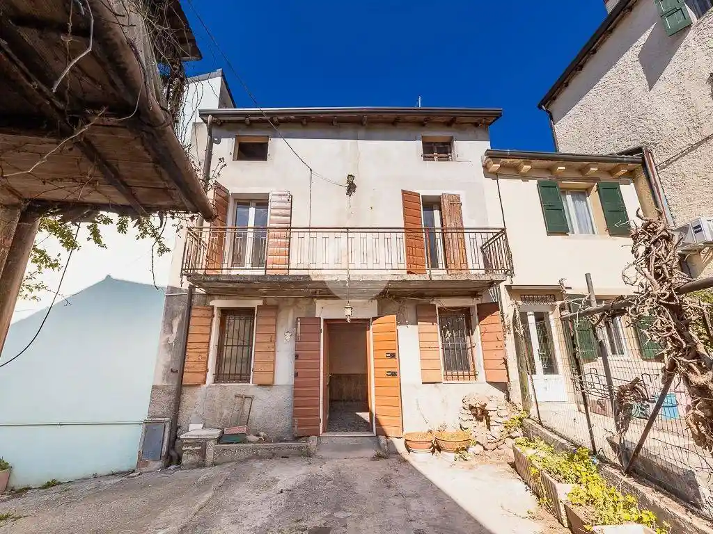 Rustico - Casale in vendita a Sommacampagna