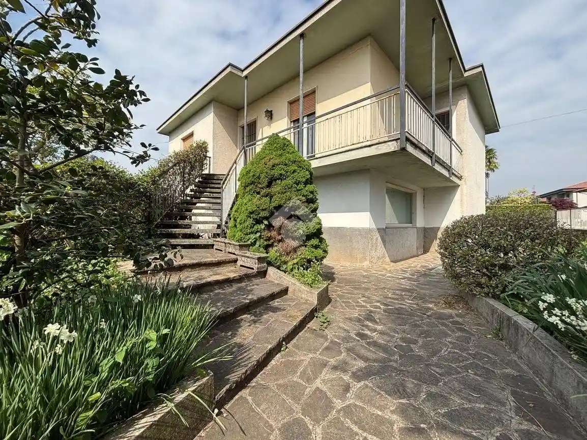 Villa in vendita a Treviolo