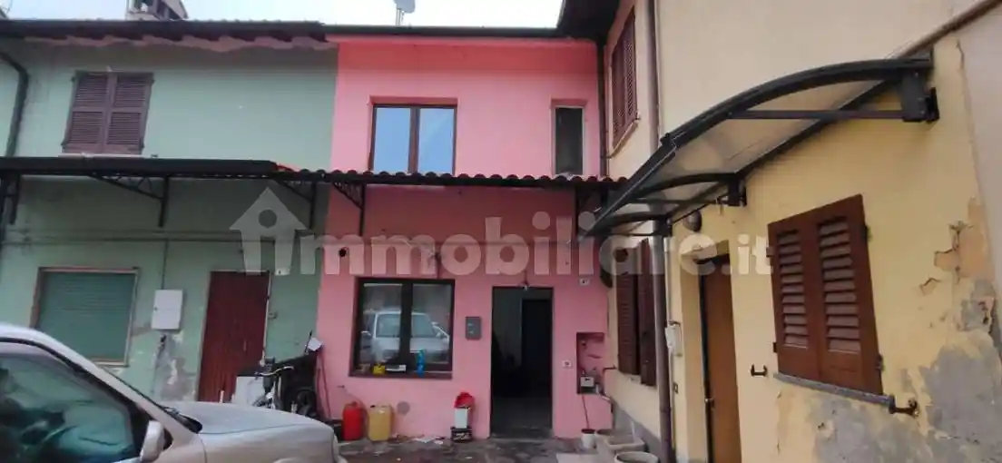 Casa indipendente in vendita a Secugnago